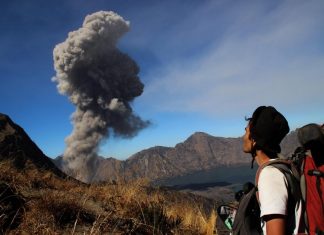 Bali évacué à cause d’un volcan, état d’alerte maximale décrété Bali évacué à cause d'un volcan, état d'alerte maximale décrété