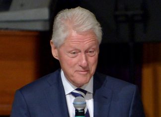 Le livre écrit par Bill Clinton adapté pour une série télé Le livre écrit par Bill Clinton adapté pour une série télé