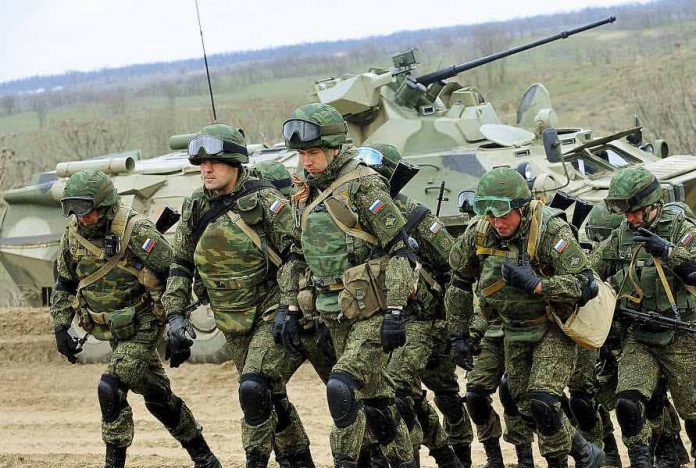 Manœuvres militaires russes débutent aux portes de l'Union Européenne