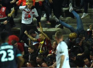 Barrière effondrée à stade Amiens: six blessés toujours en observation Barrière effondrée à stade Amiens: six blessés toujours en observation