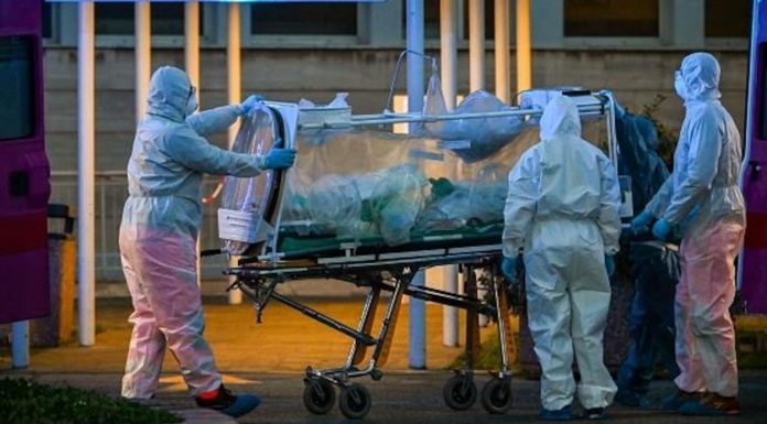 Coronavirus en Italie : 475 morts les dernières 24 heures Coronavirus en Italie : 475 morts les dernières 24 heures