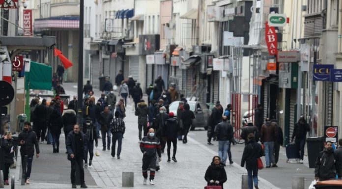Actualités Coronavirus en France : La crainte d’un relâchement du confinement Actualités Coronavirus en France : La crainte d'un relâchement du confinement