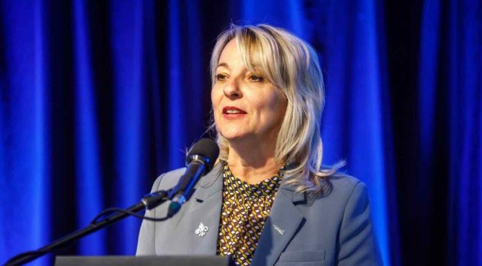 Coronavirus Canada: la mairesse de Longueuil infectée, trois ministres en isolement Coronavirus Canada: la mairesse de Longueuil infectée, trois ministres en isolement