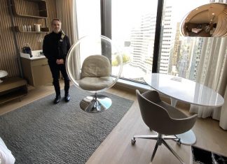 L’hôtellerie québécoise se réinvente pour survivre (détail) L'hôtellerie québécoise se réinvente pour survivre (détail)