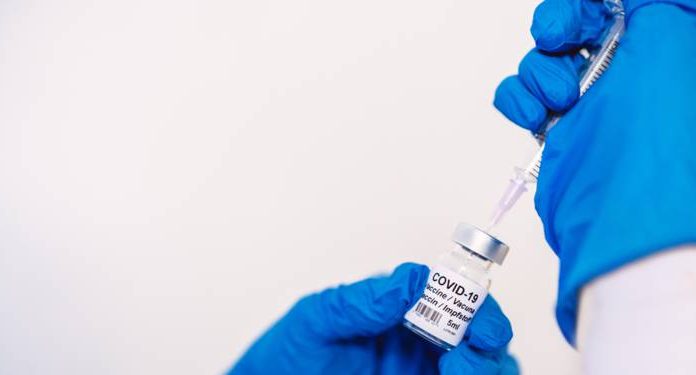 Santé Canada reçoit une première demande d’autorisation (détail) Santé Canada reçoit une première demande d'autorisation (détail)
