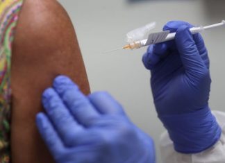 Clic santé : L’offre de vaccination sur rendez-vous pour les jeunes est toujours disponible Clic santé : L’offre de vaccination sur rendez-vous pour les jeunes est toujours disponible
