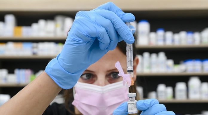 Clic-Santé : Mise sur pause des rendez-vous due à un retard de livraison des vaccins Pfizer Clic-Santé : Mise sur pause des rendez-vous due à un retard de livraison des vaccins Pfizer