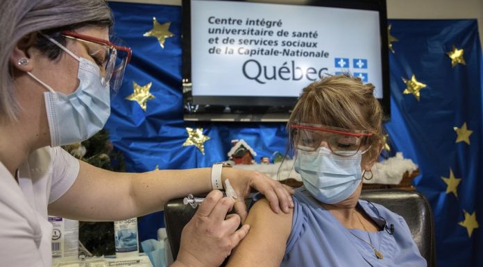 Clic Santé : Prendre rendez-vous ou pour devancer sa 2e dose par téléphone Clic Santé : Prendre rendez-vous ou pour devancer sa 2e dose par téléphone