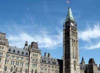 Le Canada et l’Ontario investissent plus de 22,2 millions de dollars dans des infrastructures municipales Le Canada et l’Ontario investissent plus de 22,2 millions de dollars dans des infrastructures municipales