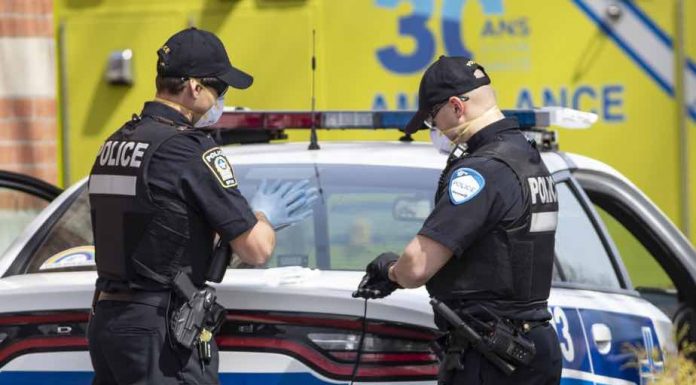 Le SPVM arrête un voleur ciblant les personnes aînées Le SPVM arrête un voleur ciblant les personnes aînées