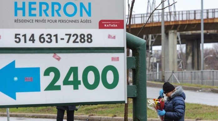 Covid: Une infirmière auxiliaire dépeint le chaos au CHSLD Herron Covid: Une infirmière auxiliaire dépeint le chaos au CHSLD Herron