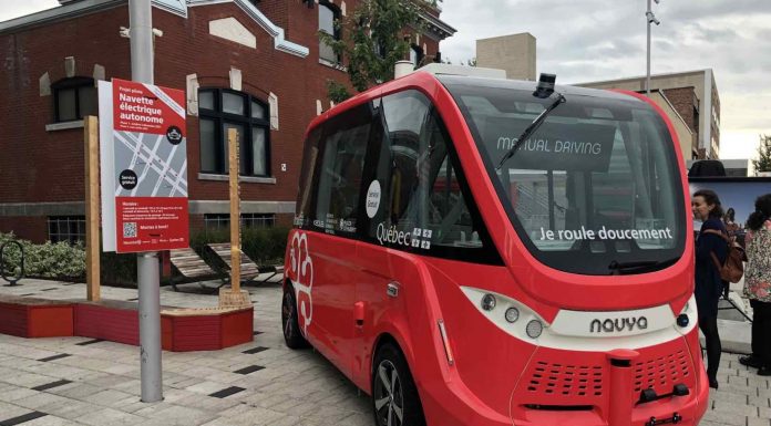 Projet pilote : des navettes autonomes mises en service aux abords de la Plaza Saint-Hubert Projet pilote : des navettes autonomes mises en service aux abords de la Plaza Saint-Hubert