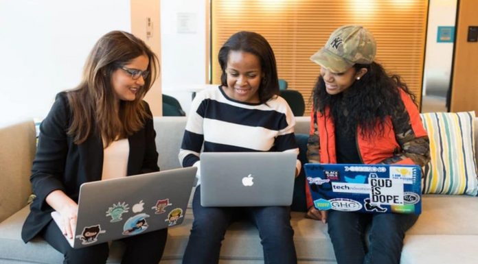 Candidatures acceptées pour la bourse d’études des femmes en STIM Candidatures acceptées pour la bourse d'études des femmes en STIM