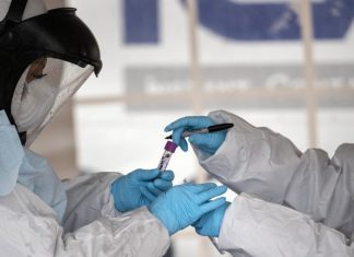 Coronavirus : 409 nouveaux cas et deux décès de plus au Québec Coronavirus : 409 nouveaux cas et deux décès de plus au Québec