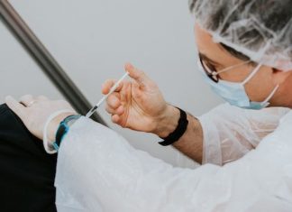 Coronavirus : Vaccination obligatoire pour les fonctionnaires fédéraux Coronavirus : Québec tend la main aux non-vaccinés