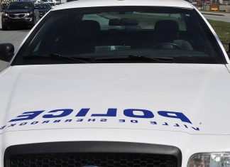SPS : Un faux policier arrêté à Sherbrooke SPS : Un faux policier arrêté à Sherbrooke