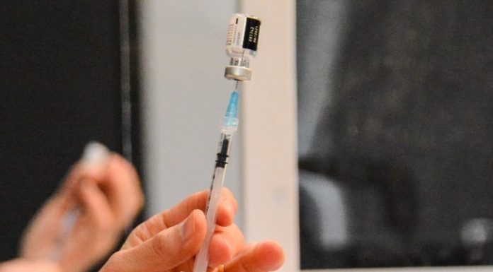 Clic santé : Une dose de rappel offerte aux 70 ans et plus, les rendez-vous dès le 16 novembre Clic santé : Une dose de rappel offerte aux 70 ans et plus, les rendez-vous dès le 16 novembre
