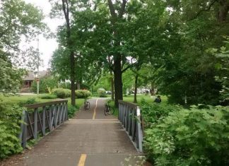 Le chalet du parc Armand-Bombardier bientôt ouvert ! Le chalet du parc Armand-Bombardier bientôt ouvert !