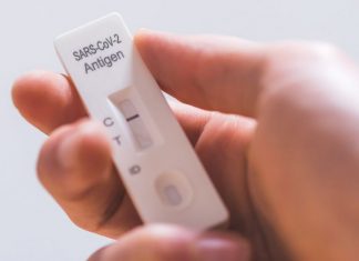 Coronavirus : La distribution des tests rapides de dépistage élargie à l’ensemble des enfants en service de garde Coronavirus : La distribution des tests rapides de dépistage élargie à l’ensemble des enfants en service de garde