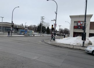 Québec : Écoles, bars et gyms sont fermés depuis 17h Québec : Écoles, bars et gyms sont fermés depuis 17h