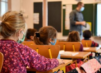 Coronavirus : Retour en classe de tous les élèves du Québec le 17 janvier 2022 Coronavirus : Retour en classe de tous les élèves du Québec le 17 janvier 2022