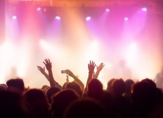 Contribution à l’essor de la musique en direct en Alberta Contribution à l'essor de la musique en direct en Alberta