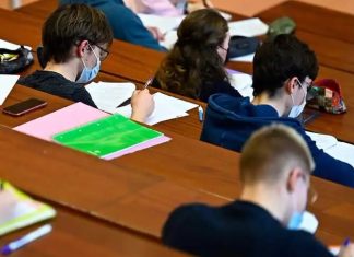 Coronavirus : Québec annonce la fin du port masque obligatoire en classe pour les élèves Coronavirus : Québec annonce la fin du port masque obligatoire en classe pour les élèves