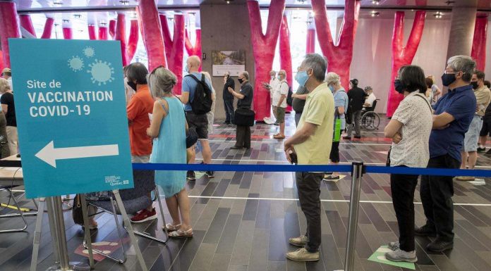 Clic Santé : Les 80 ans et plus peuvent prendre rendez-vous pour leur 4ème dose Clic Santé : Les 80 ans et plus peuvent prendre rendez-vous pour leur 4ème dose
