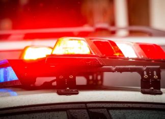 Braquages dans des boutiques de téléphonie mobile: trois suspects épinglés Braquages dans des boutiques de téléphonie mobile: trois suspects épinglés