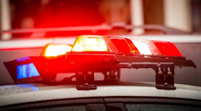 Braquages dans des boutiques de téléphonie mobile: trois suspects épinglés Braquages dans des boutiques de téléphonie mobile: trois suspects épinglés