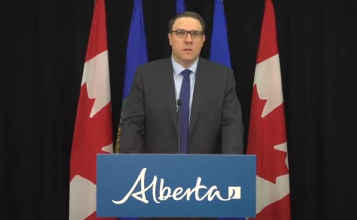 Session de printemps : L’Alberta continue d’aller de l’avant