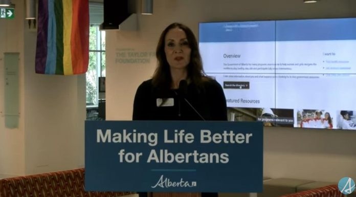 Le Carrefour pour les femmes de l’Alberta aide les femmes à trouver du soutien Le Carrefour pour les femmes de l’Alberta aide les femmes à trouver du soutien