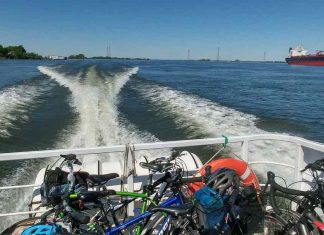 Montréal : Les navettes Fleuve à vélo sont de retour! Montréal : Les navettes Fleuve à vélo sont de retour!