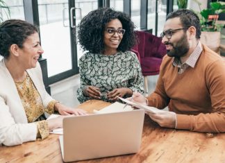 Nouvelles occasions de mentorat pour favoriser la réussite des nouveaux arrivants New mentorship opportunities for newcomer success