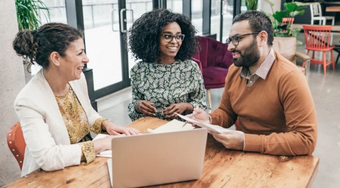 Nouvelles occasions de mentorat pour favoriser la réussite des nouveaux arrivants New mentorship opportunities for newcomer success