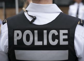 Armes à feu et stupéfiants, le SPVM arrête sept suspects Armes à feu et stupéfiants, le SPVM arrête sept suspects