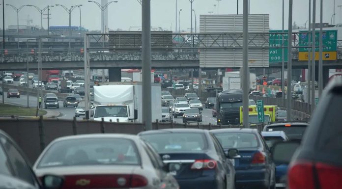 Le pont-tunnel Louis-Hippolyte-La Fontaine sera fermé à compter du 31 octobre Le pont-tunnel Louis-Hippolyte-La Fontaine sera fermé à compter du 31 octobre