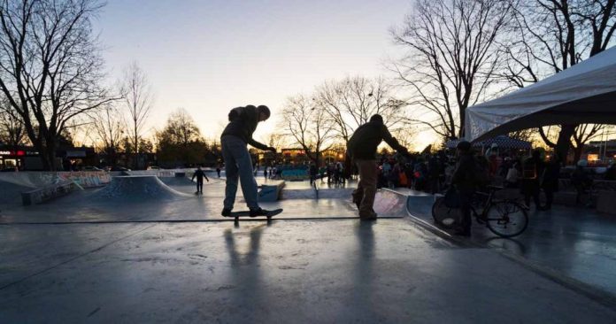 Montréal : Inauguration du planchodrome du parc Ahuntsic