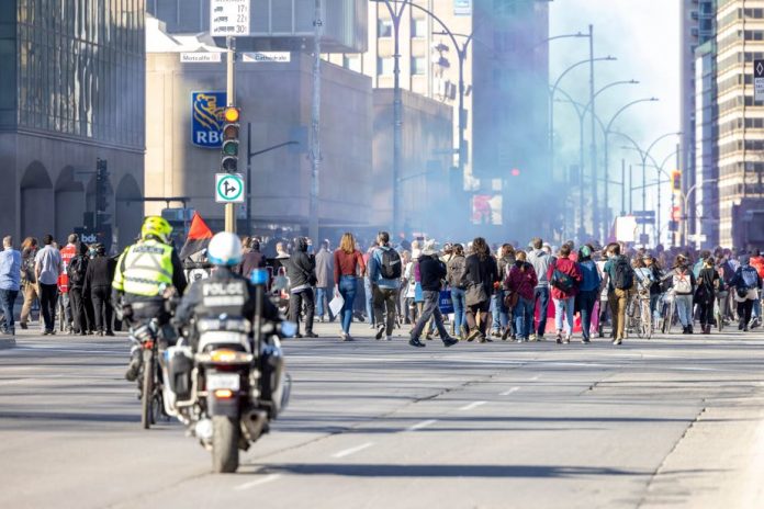 Printemps érable- Montréal versera trois millions à des manifestants dont les droits ont été bafoués Printemps érable: Montréal versera trois millions à des manifestants dont les droits ont été bafoués