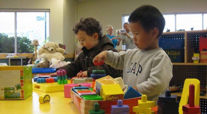 Soutien accru aux éducateurs de la petite enfance en Alberta Soutien accru aux éducateurs de la petite enfance en Alberta
