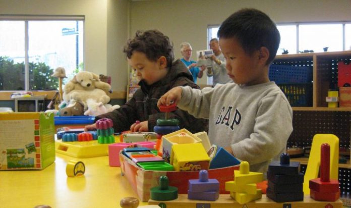 Soutien accru aux éducateurs de la petite enfance en Alberta