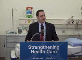 Alberta : Former plus de médecins, d’infirmières et d’infirmiers Alberta : Former plus de médecins, d’infirmières et d’infirmiers