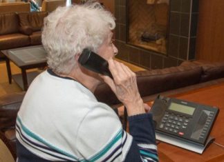 Le PDQ 9 sensibilise les citoyens à la fraude des grands-parents Le PDQ 9 sensibilise les citoyens à la fraude des grands-parents