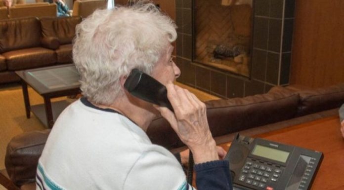 Le PDQ 9 sensibilise les citoyens à la fraude des grands-parents Le PDQ 9 sensibilise les citoyens à la fraude des grands-parents