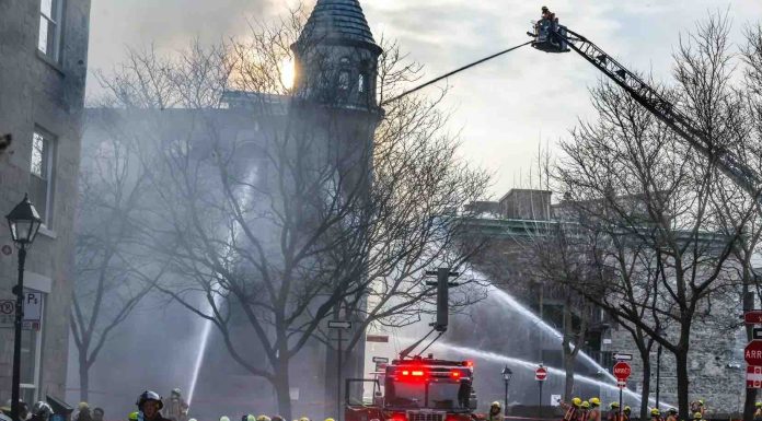 L’incendie dévastateur du Vieux-Montréal : la coroner en chef annonce une enquête publique L'incendie dévastateur du Vieux-Montréal : la coroner en chef annonce une enquête publique