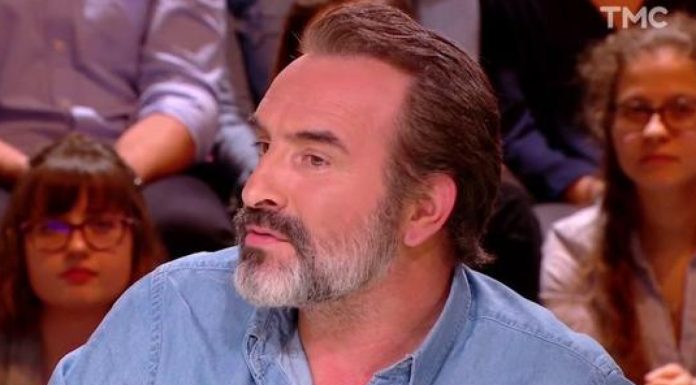 En pleine polémique, Jean Dujardin (51 ans) se lâche et s’en prend à la gauche: « Ça vaut aussi pour la récupération de la récupération » En pleine polémique, Jean Dujardin (51 ans) se lâche et s’en prend à la gauche: "Ça vaut aussi pour la récupération de la récupération"