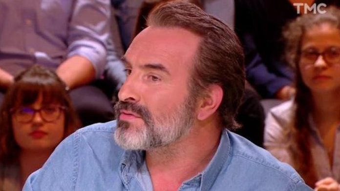 En pleine polémique, Jean Dujardin (51 ans) se lâche et s’en prend à la gauche: 