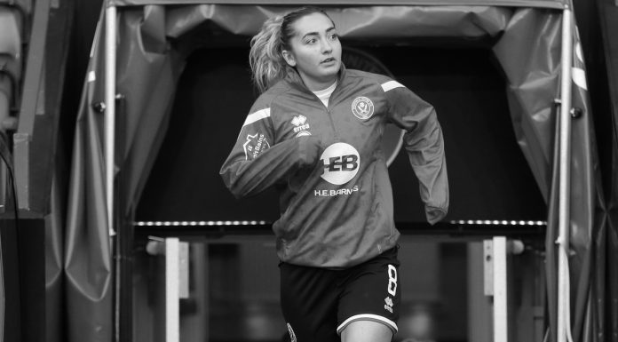 Une étoile du football s’éteint trop tôt : Hommage à Maddy Cusack, partie à 27 ans Une étoile du football s'éteint trop tôt : Hommage à Maddy Cusack, partie à 27 ans