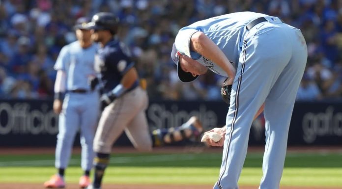 Les Blue Jays de Toronto subissent une défaite inattendue contre les Twins Les Blue Jays de Toronto subissent une défaite inattendue contre les Twins