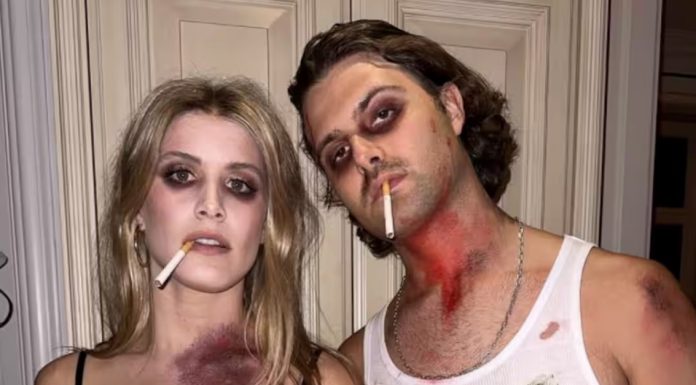 Eugénie Bouchard crée la controverse avec son costume d’Halloween Eugénie Bouchard crée la controverse avec son costume d'Halloween